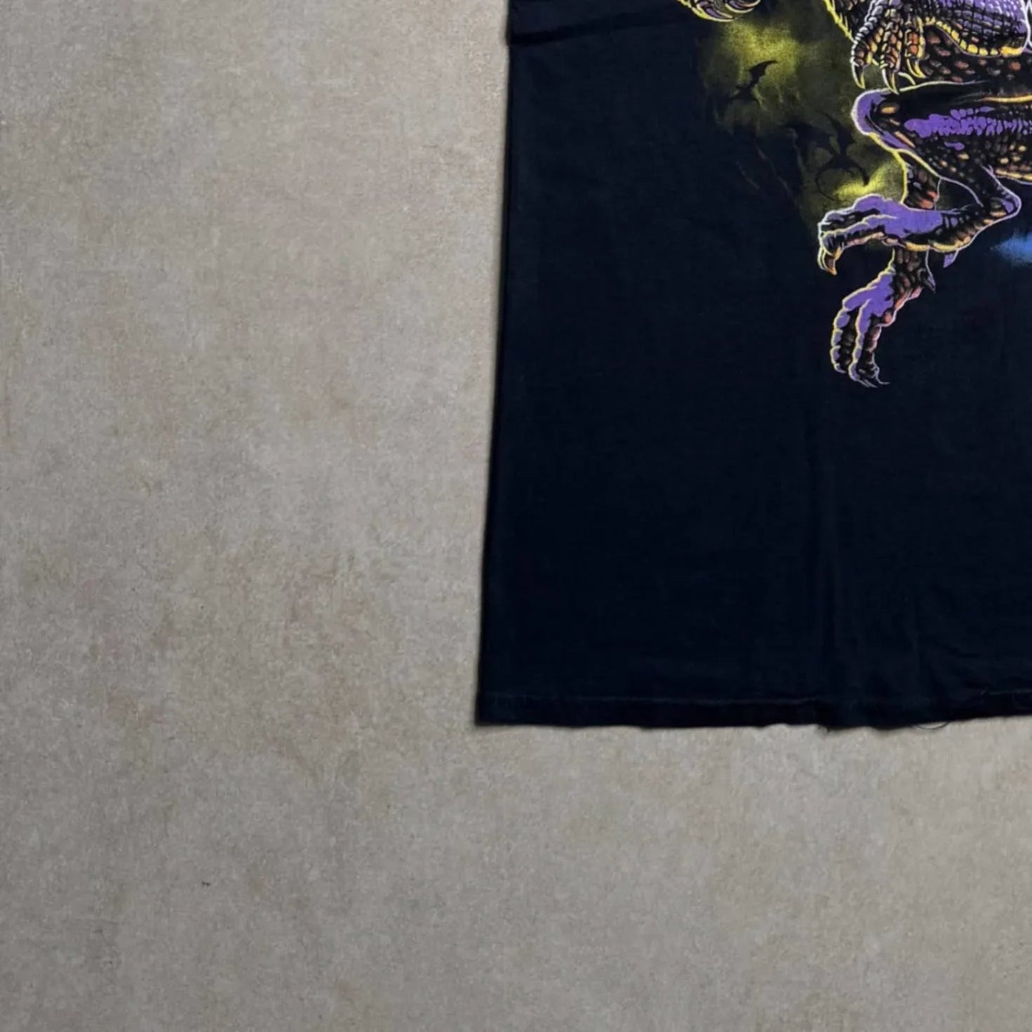 Vintage Dragon Graphic T-Shirt