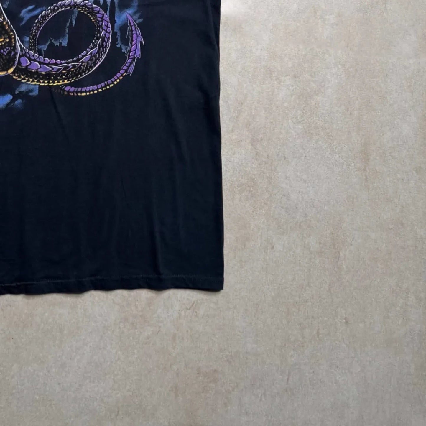 Vintage Dragon Graphic T-Shirt