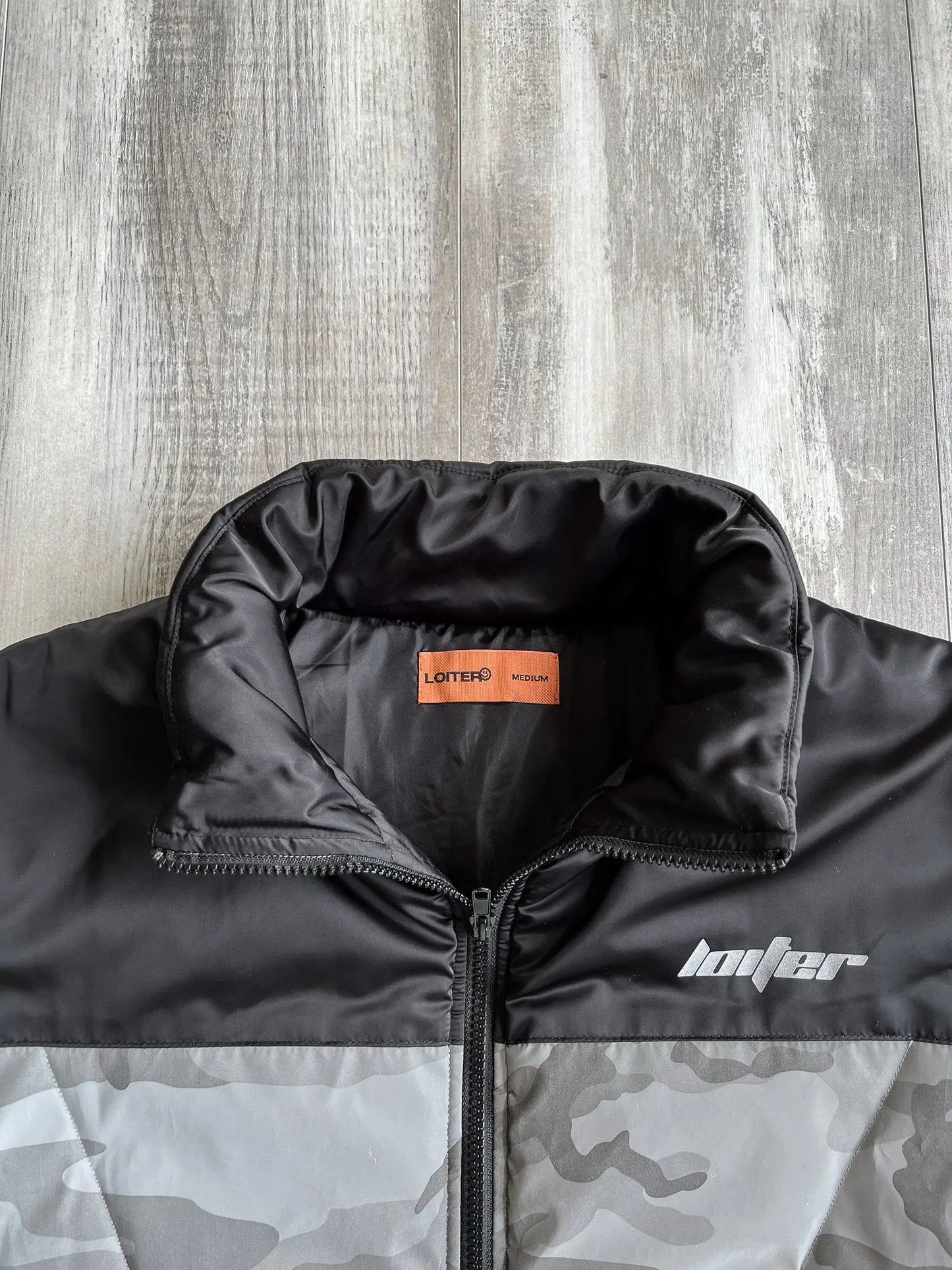 Loiter Camo Puffer Reflective Jacket - M sullivansvintage