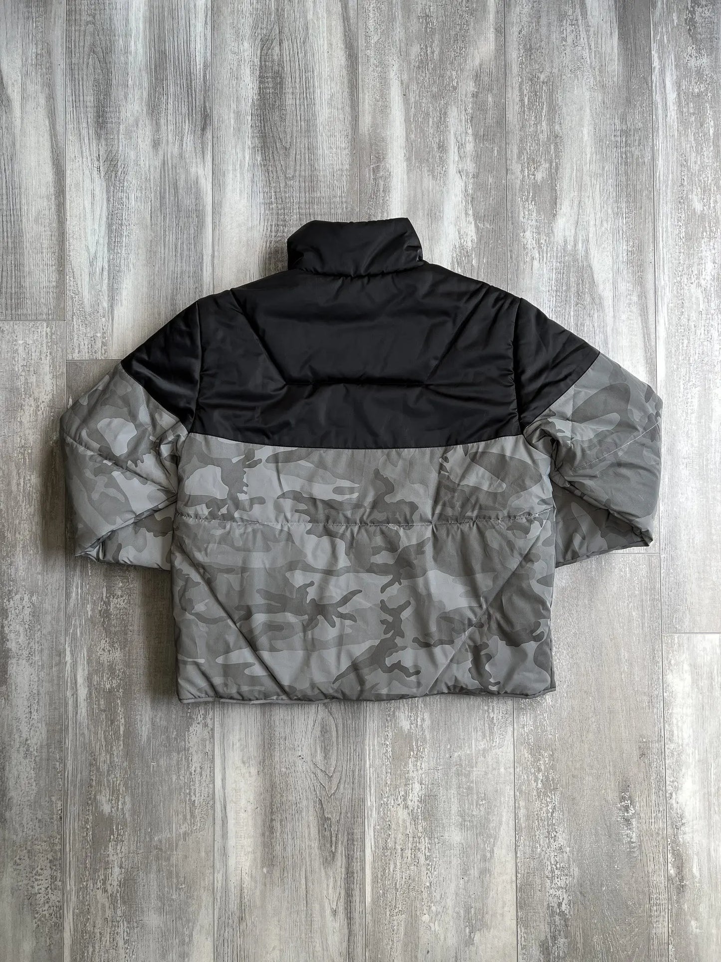 Loiter Camo Puffer Reflective Jacket - M sullivansvintage