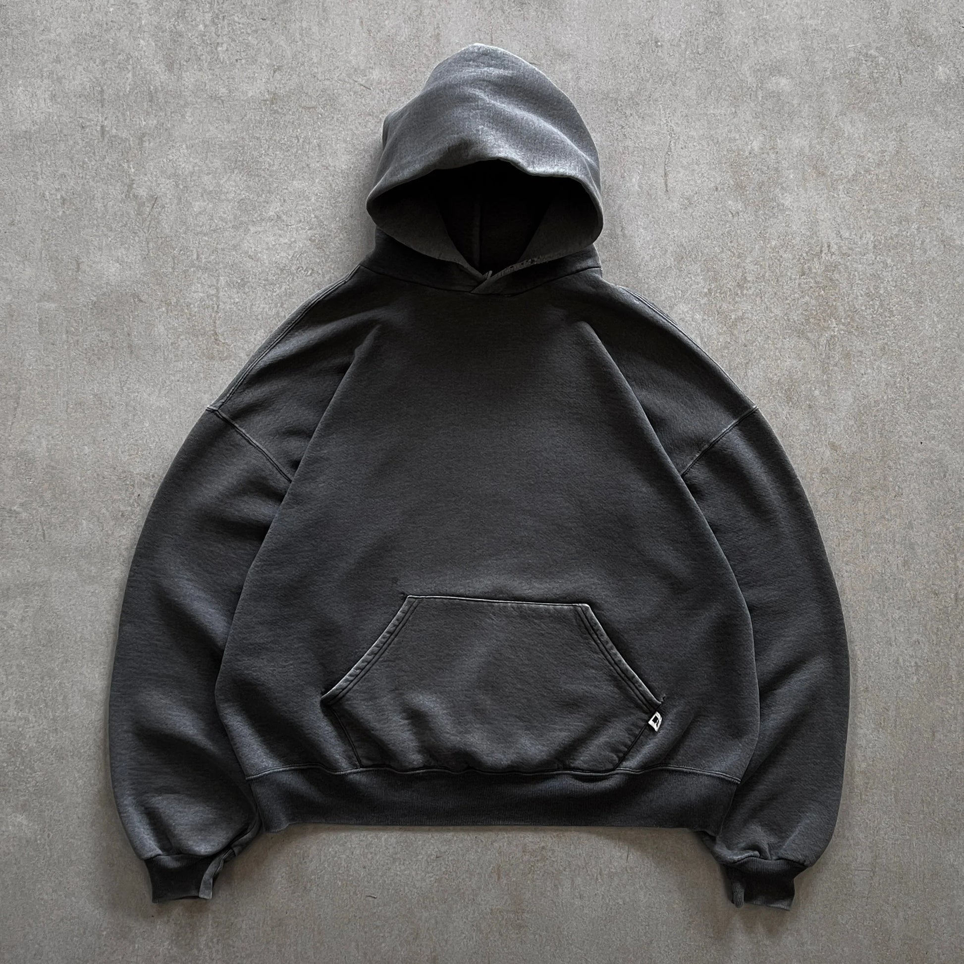 1990s-boxy-russell-athletic-faded-grey-hoodie-xxl-sullivansvintage