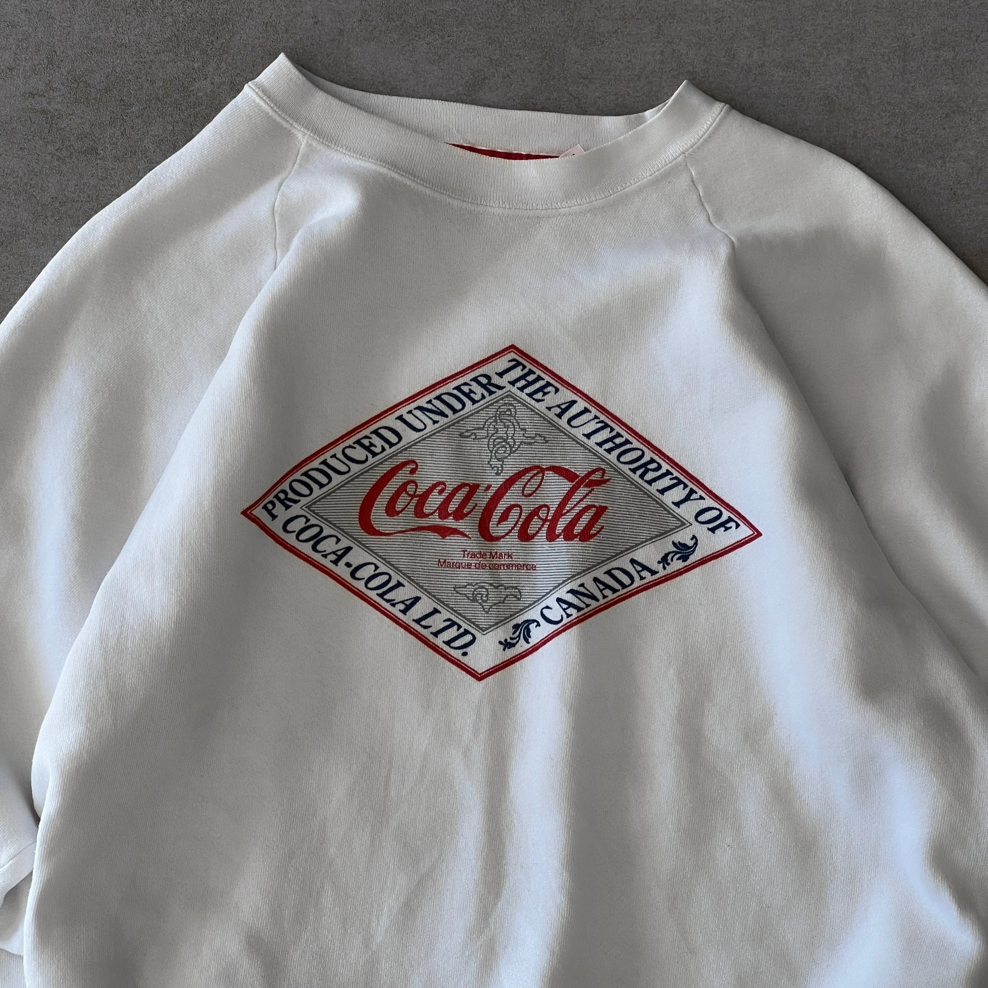 1990s-coca-cola-sweater-s-sullivansvintage