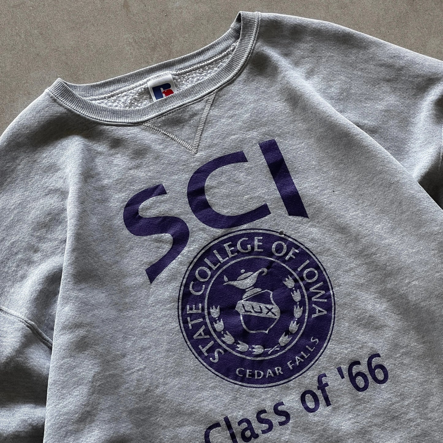 1990s-russell-athletic-state-college-of-iowa-sweater-xl-sullivansvintage