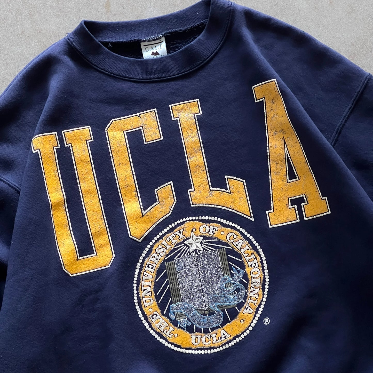 1990s-ucla-college-sweater-xl-sullivansvintage