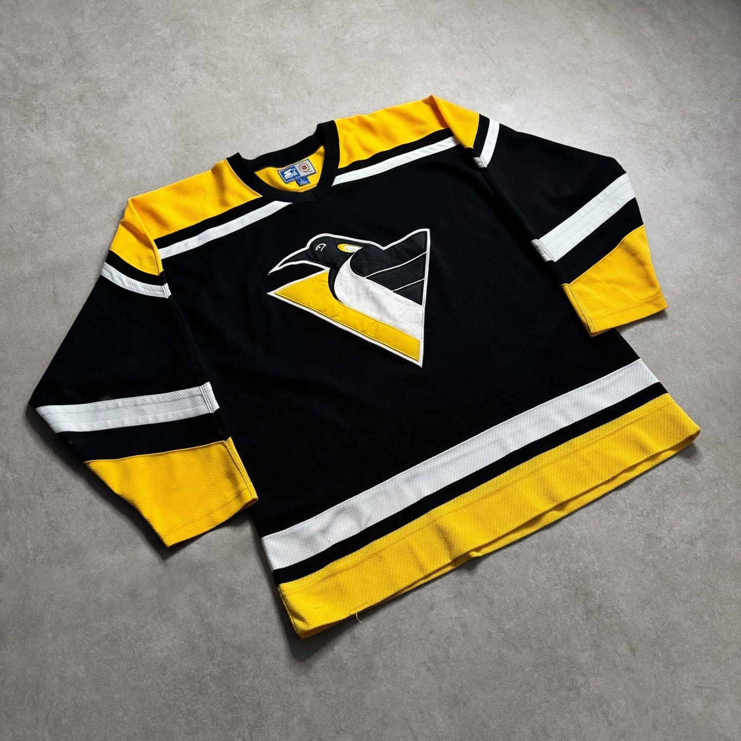 2000s Starter NHL Pittsburgh Penguins Black Jersey - L sullivansvintage