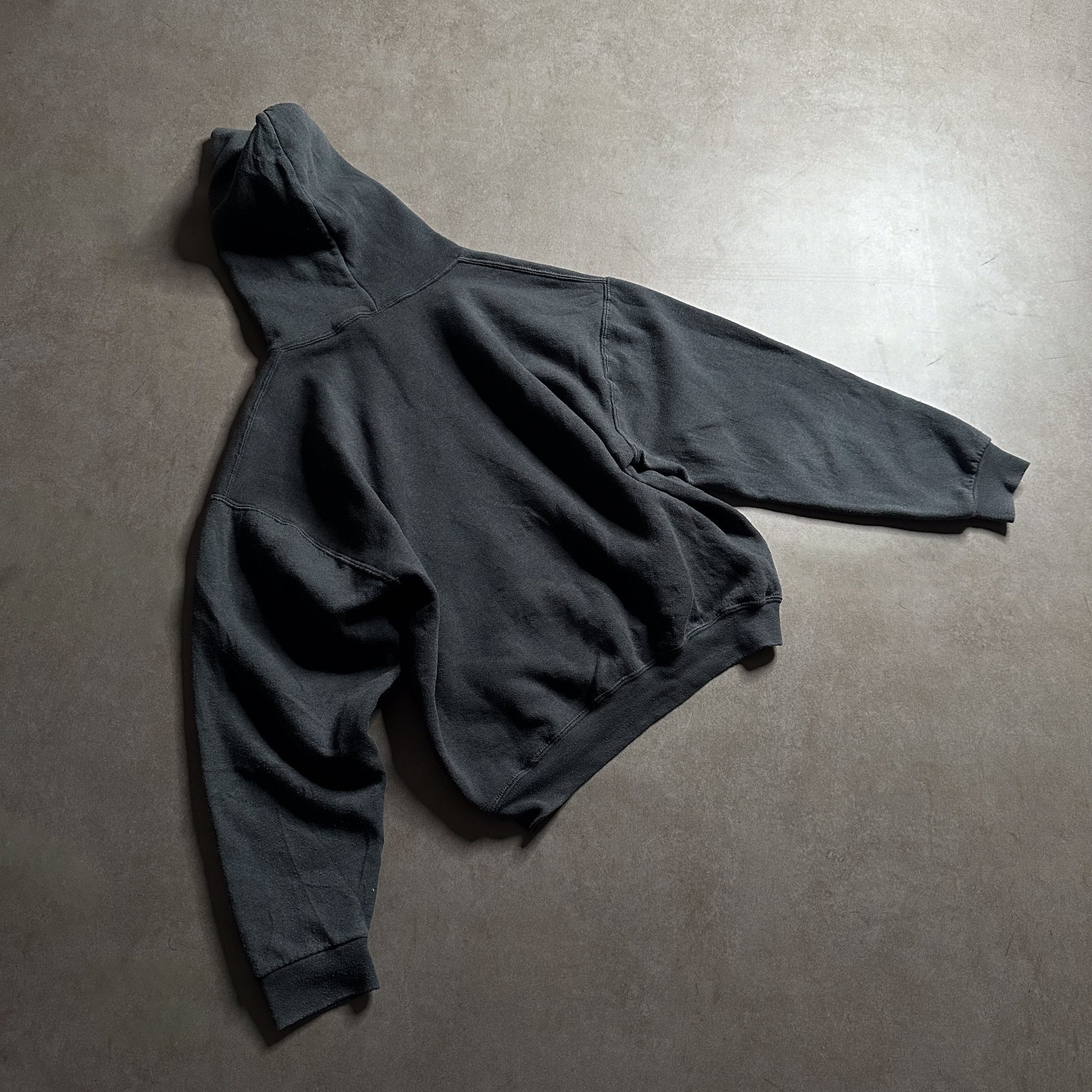 90s Russell Athletic Grey Hoodie - M sullivansvintage