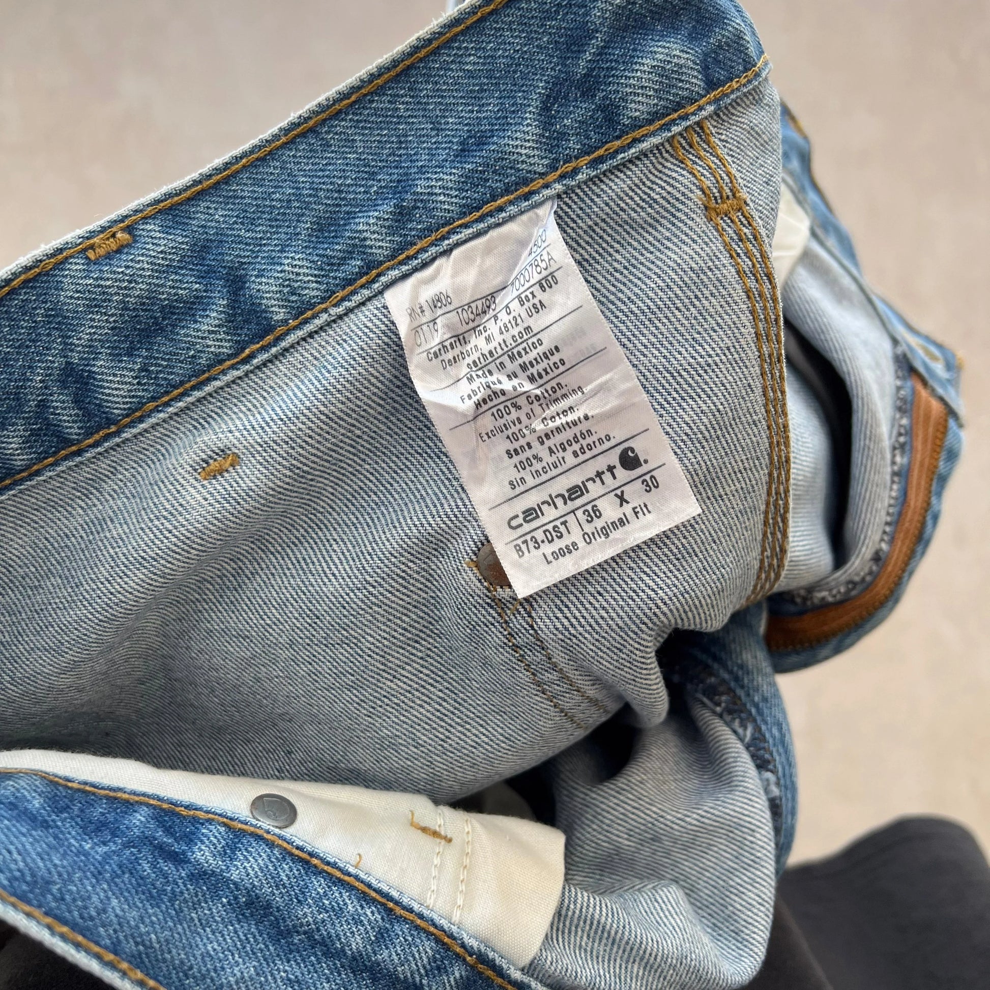 Carhartt-Blue-Double-Knee-Jeans-36in-sullivansvintage