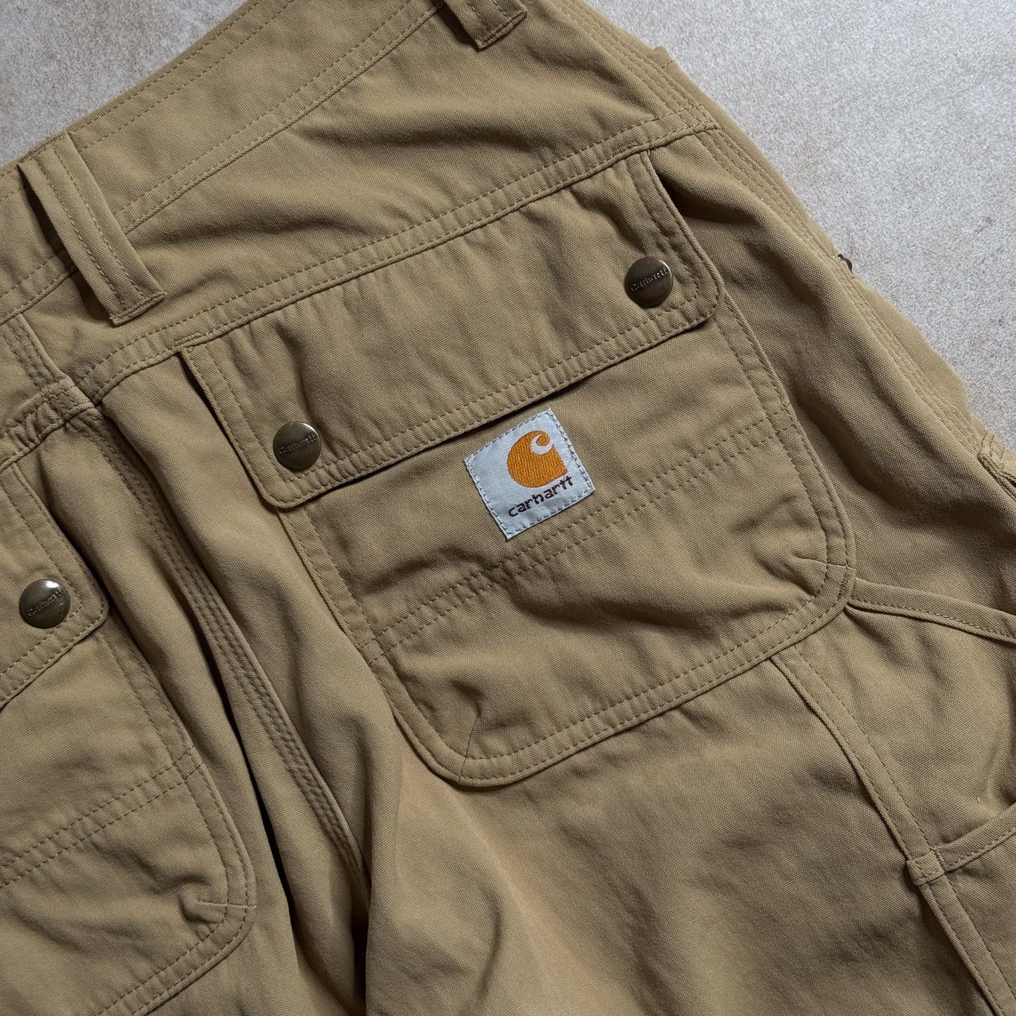 Carhartt Multi-Pocket Tech Pants - 31inch sullivansvintage