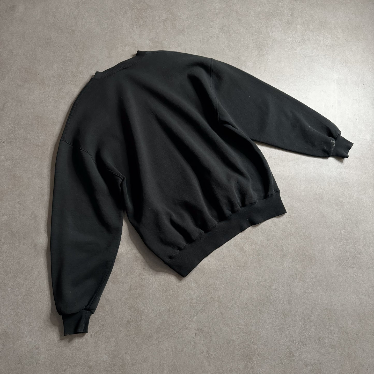 Russell Athletic Black Sweatshirt - XL sullivansvintage