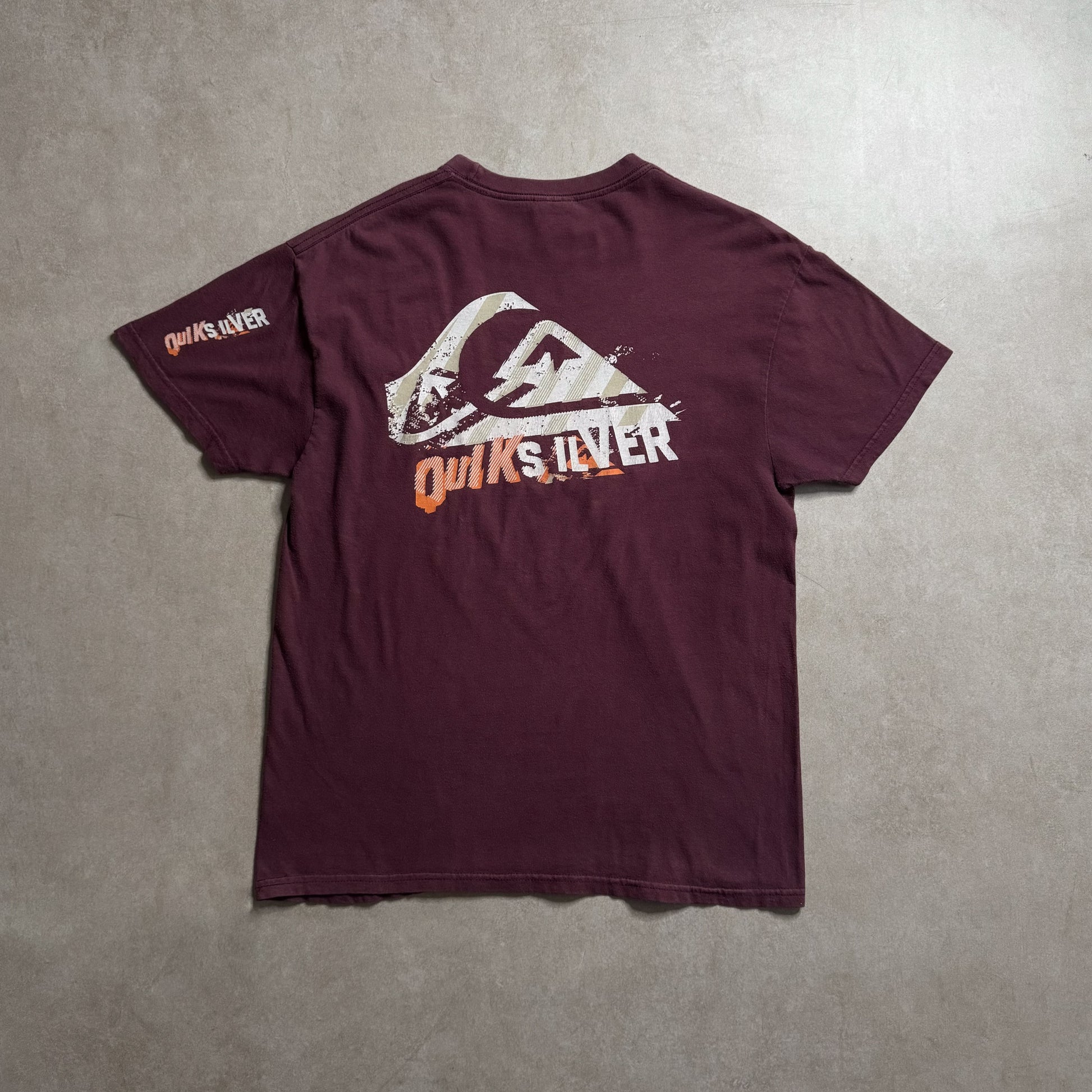 VIntage Quik Silver Graphic T-shirt - M sullivansvintage