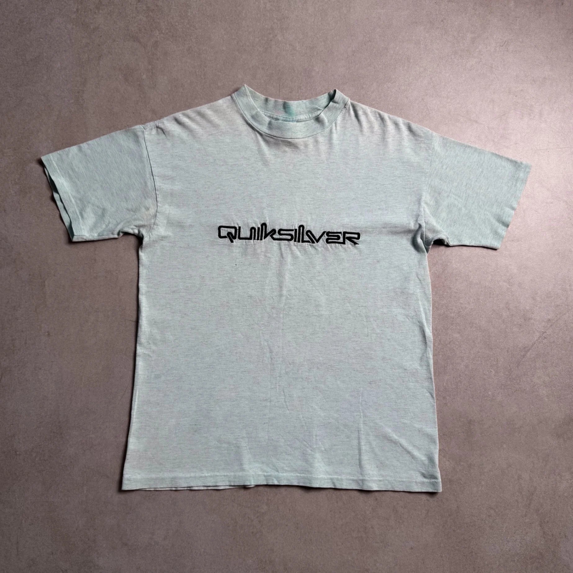 Vintage Embroidered QuickSilver T-Shirt - S