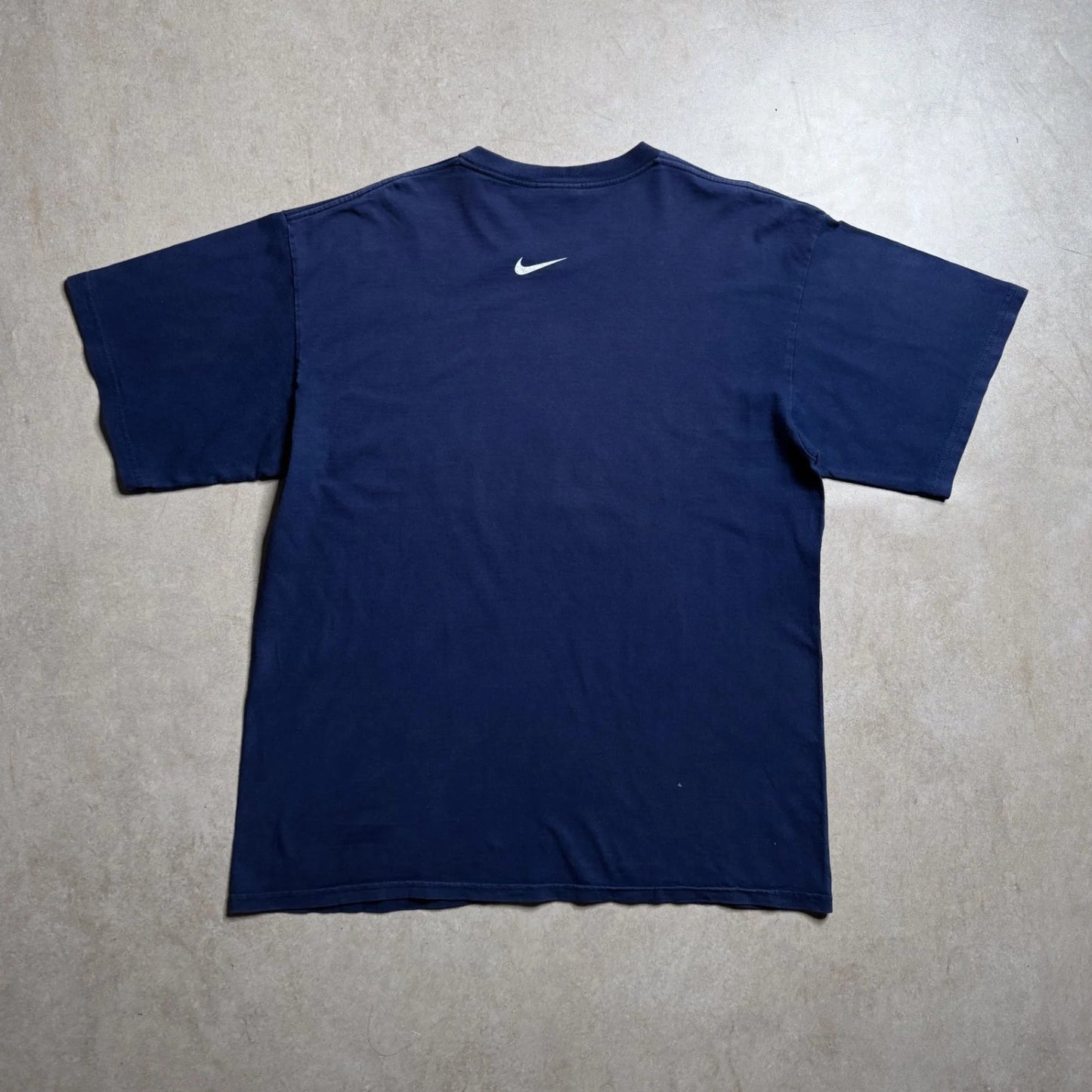 Vintage Nike Basketball T-Shirt - L