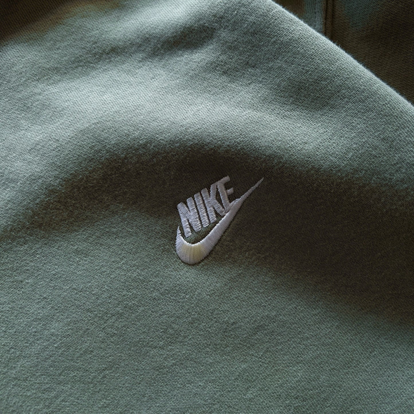 vintage-nike-logo-script-green-sweater-m-sullivansvintage