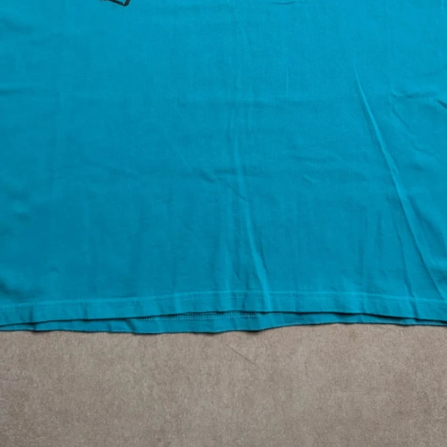 Vintage Pipinghot Spray Graphic T-Shirt- L