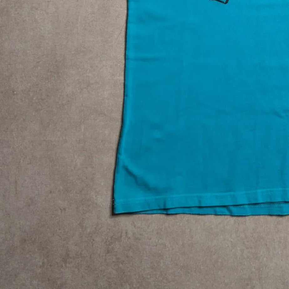 Vintage Pipinghot Spray Graphic T-Shirt- L