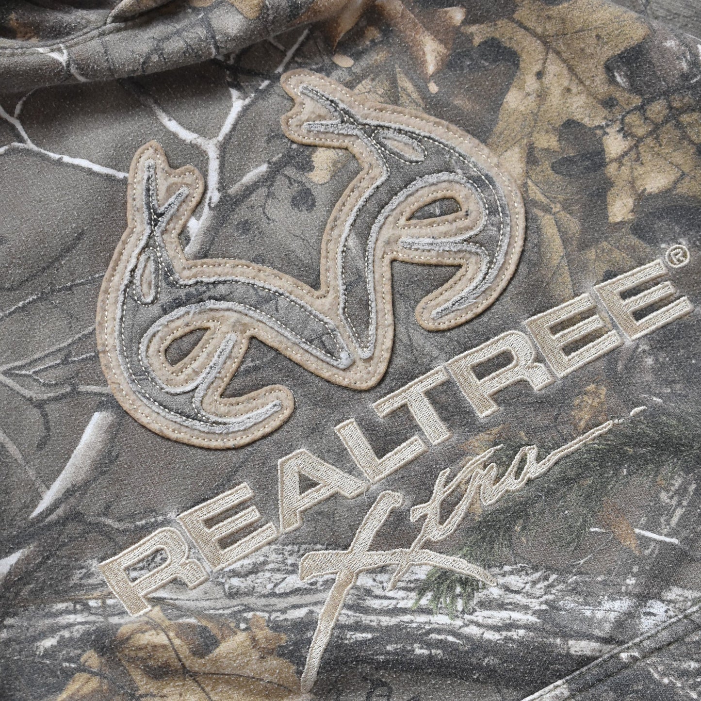 Vintage Realtree Xtra Faded Camo Hoodie - L sullivansvintage