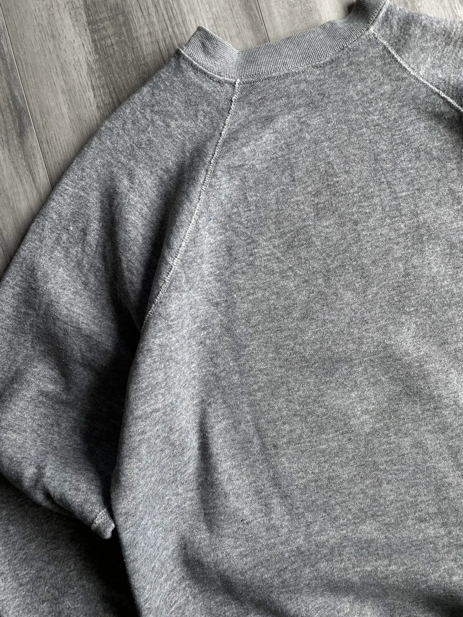 Discus best sale athletic sweatshirt