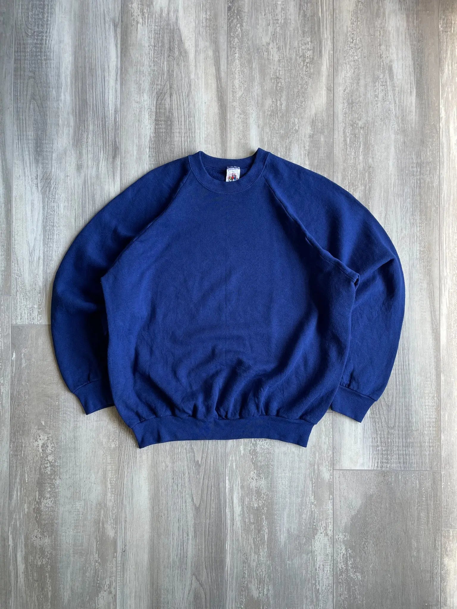 1990's Fruit Of The Loom Navy Sweatshirt - L sullivansvintage
