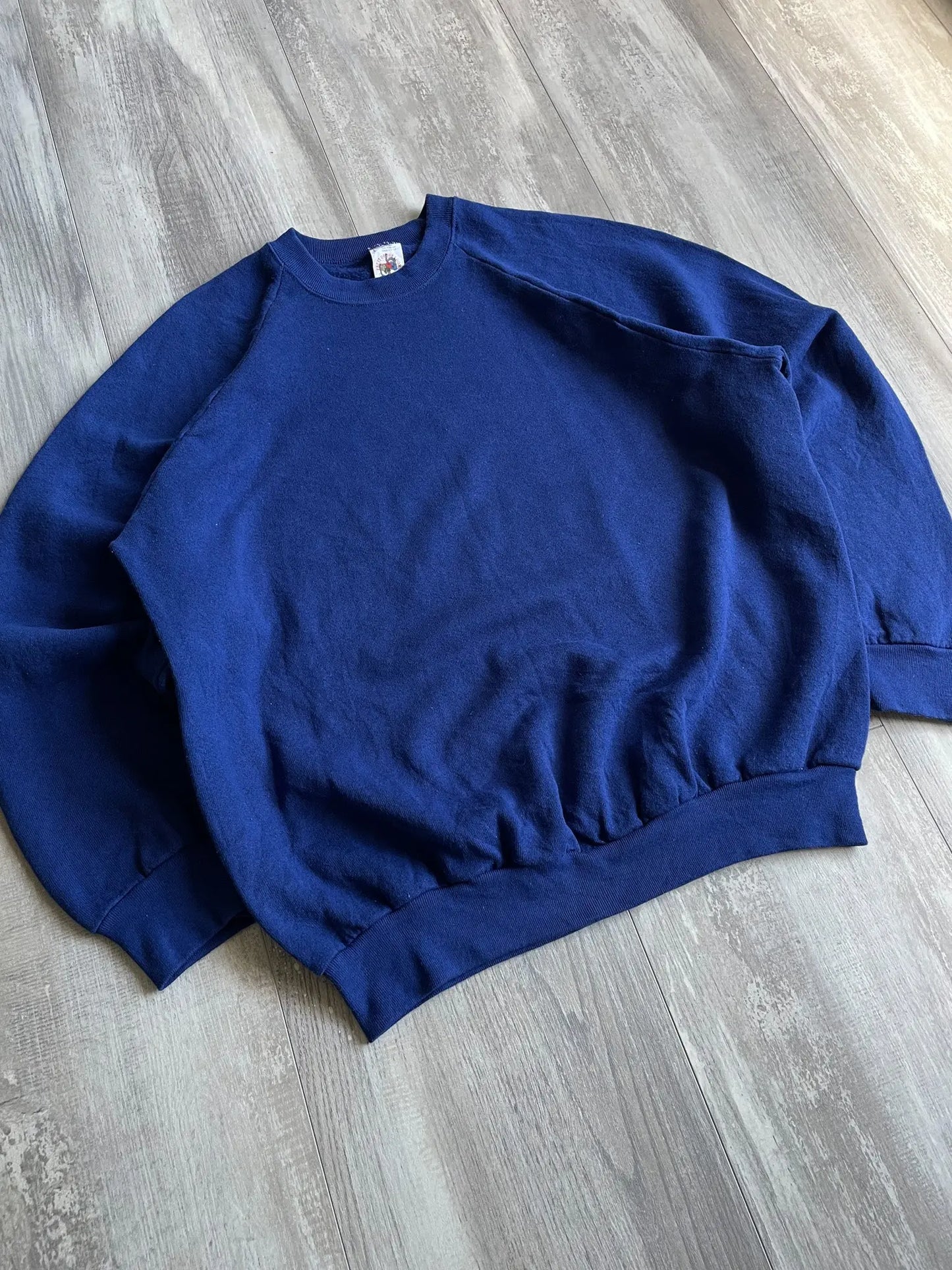 1990's Fruit Of The Loom Navy Sweatshirt - L sullivansvintage