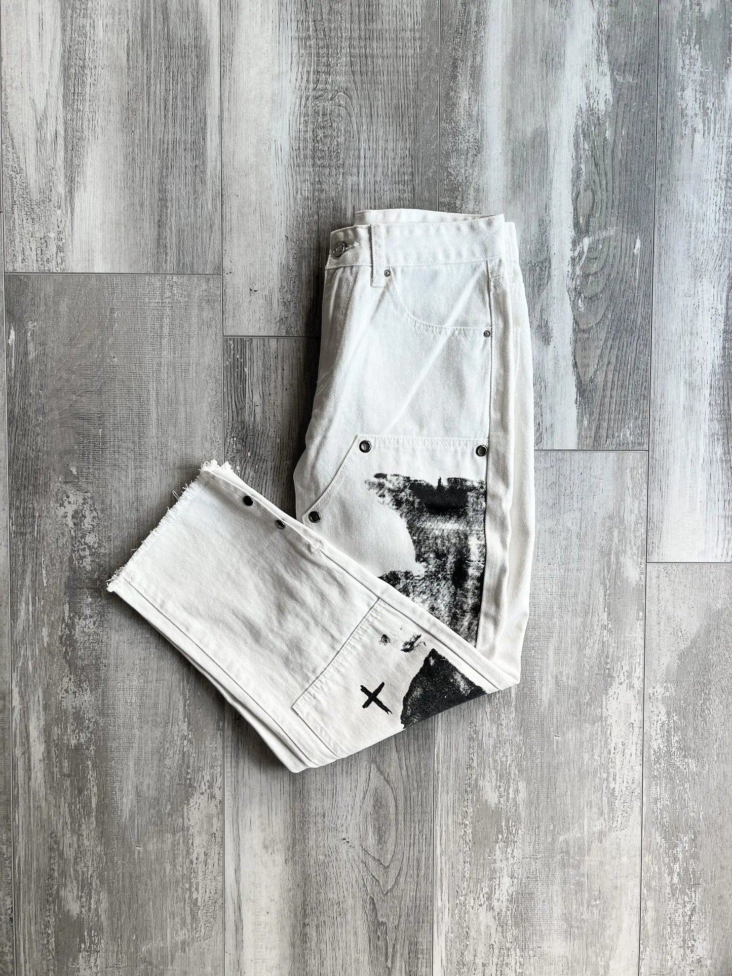 Aelfric Eden White Graphic Pants sullivansvintage