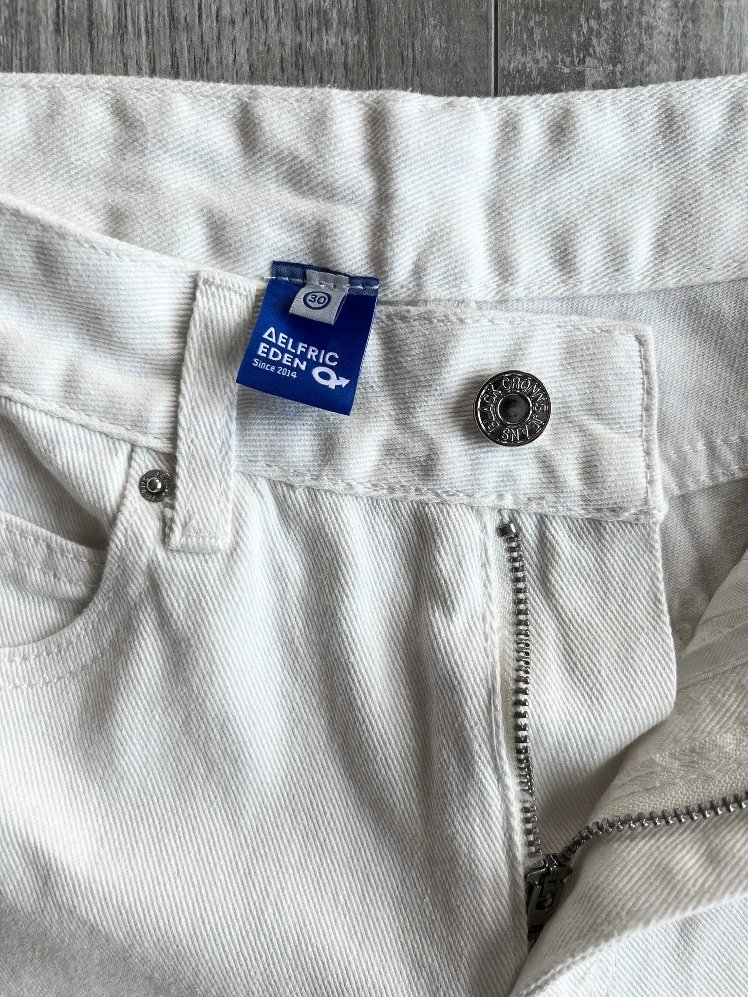 Aelfric Eden White Graphic Pants sullivansvintage