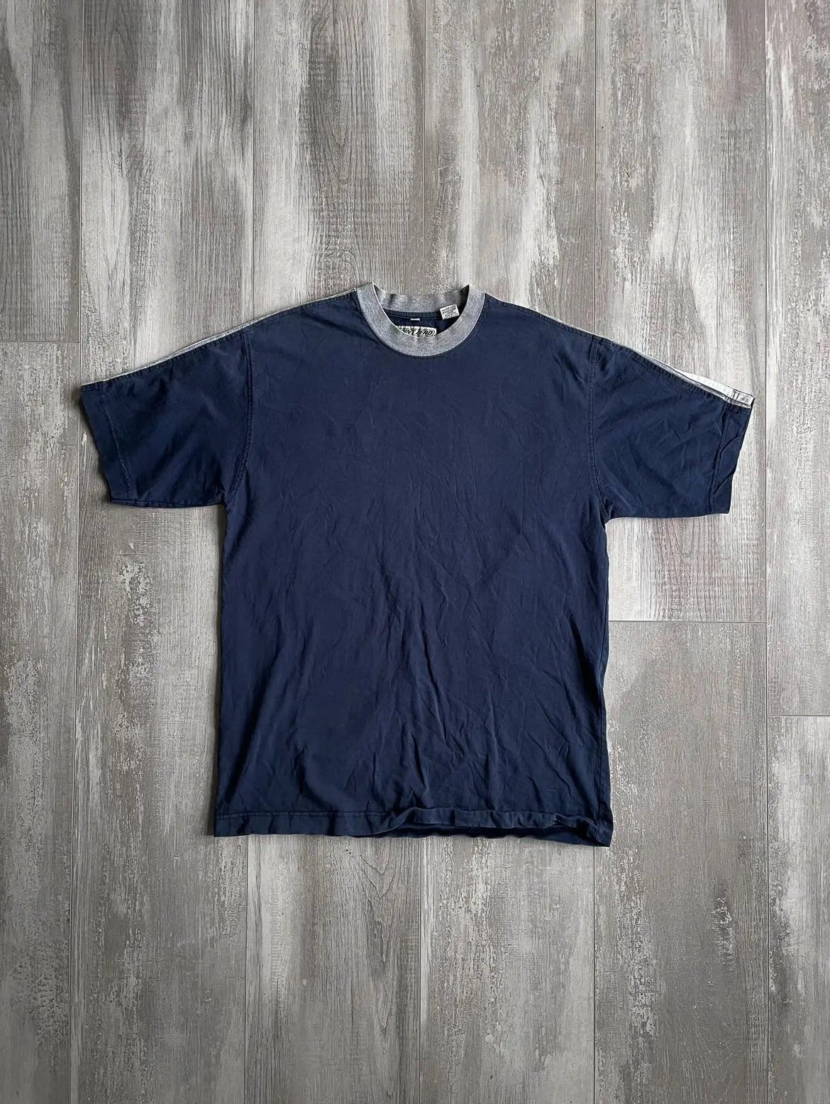 Boxy Navy Tee - L sullivansvintage