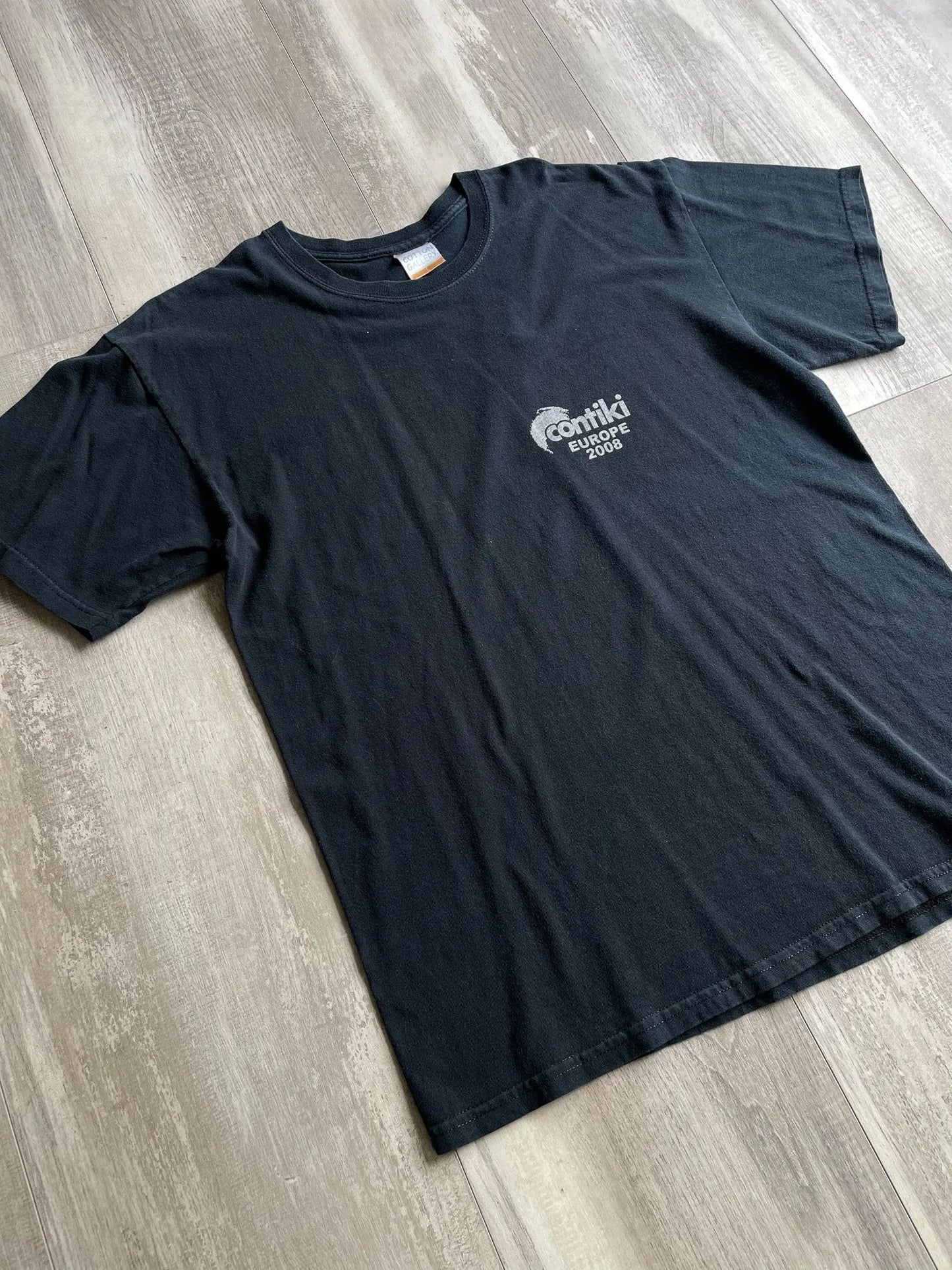 Cotton Gallery "Contiki Europe 2008" T-Shirt - L sullivansvintage