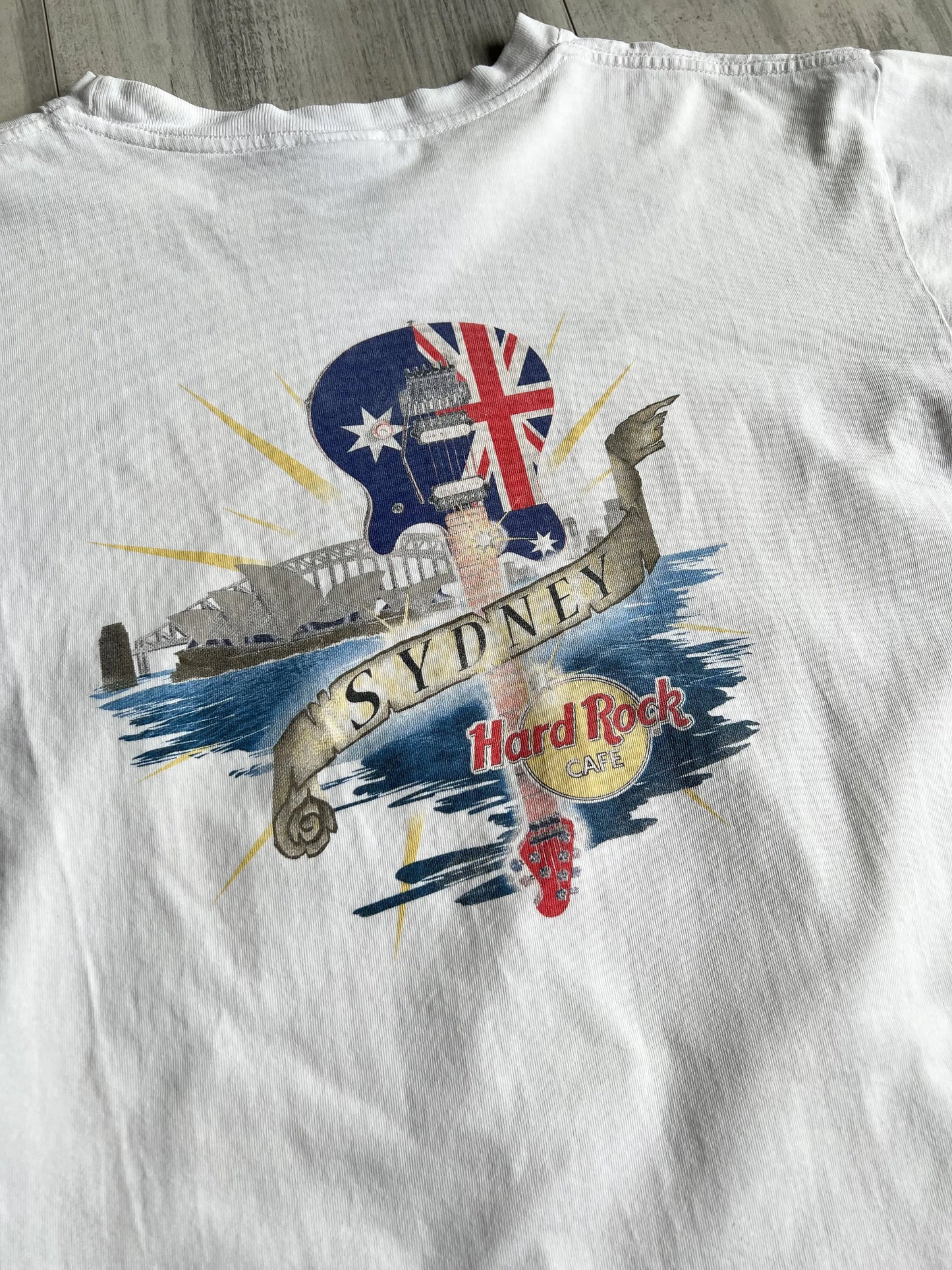 Hard Rock Cafe "Sydney" - L sullivansvintage