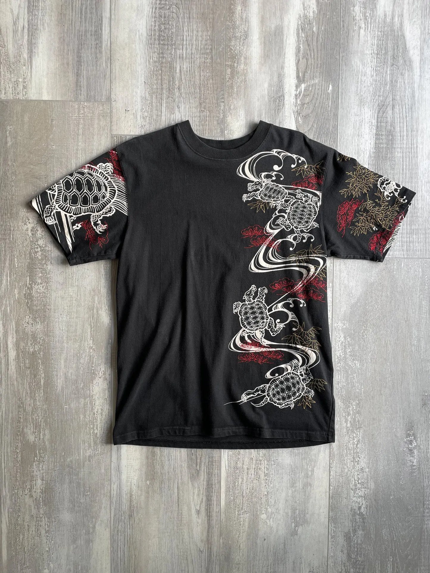 Lion Turtle Embroidery T-Shirt - M sullivansvintage