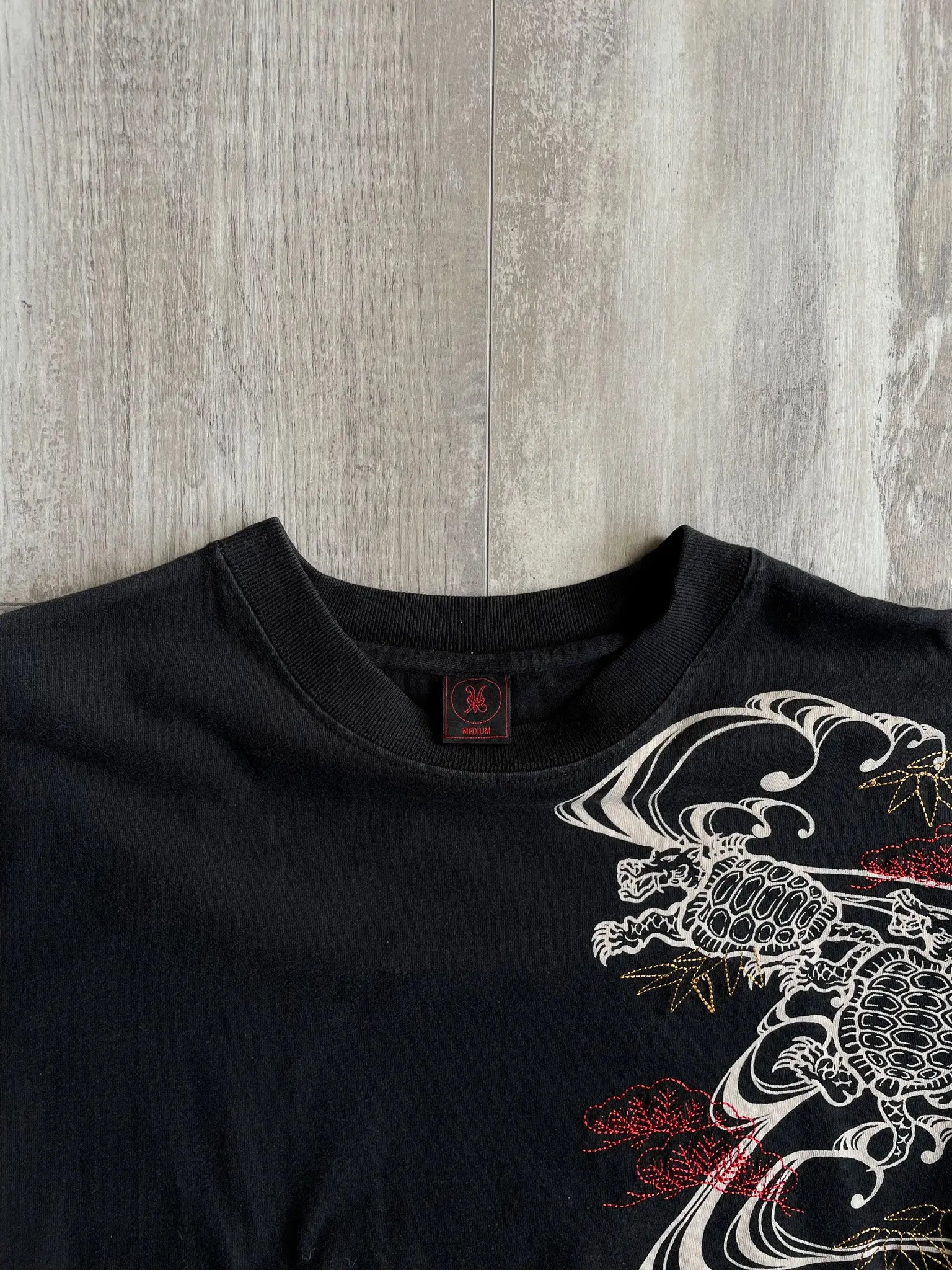 Lion Turtle Embroidery T-Shirt - M sullivansvintage