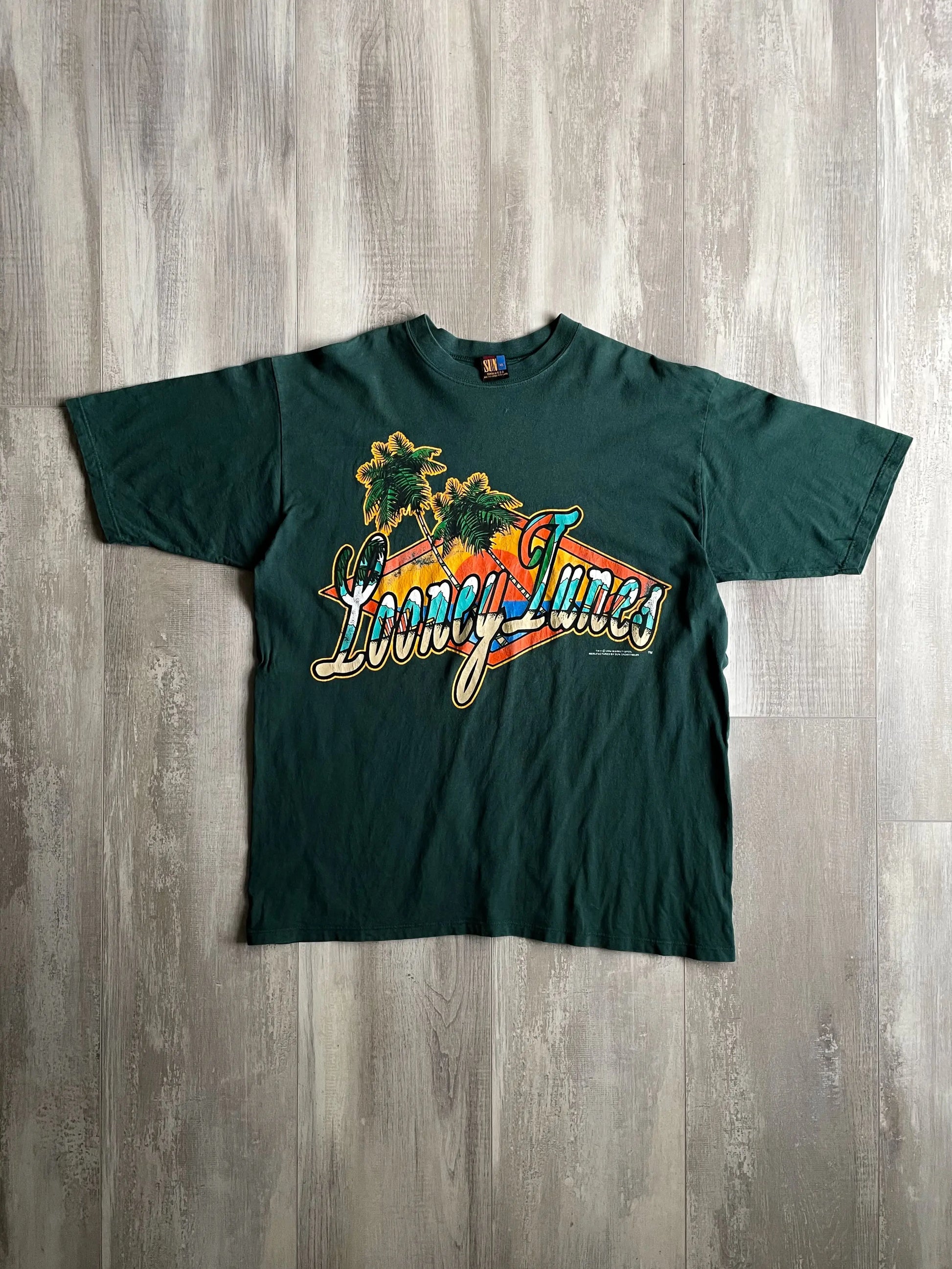 Looney Tunes Daffy Duck Surf Tee - XL sullivansvintage