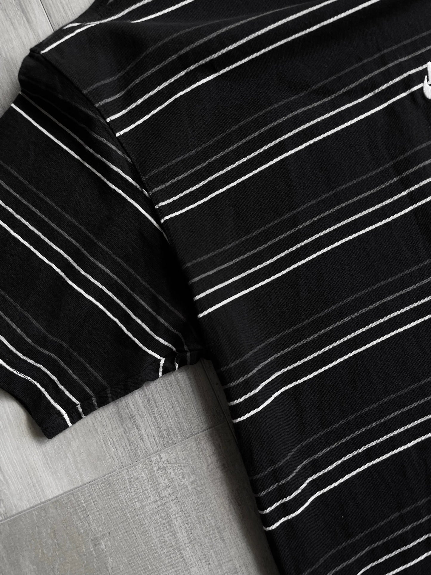 Nike Premium Club Striped T-Shirt - M sullivansvintage