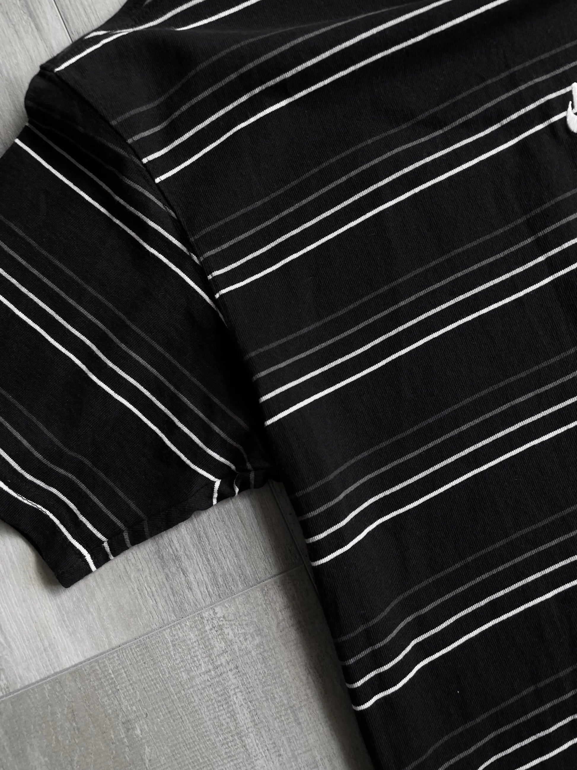 Nike Premium Club Striped T-Shirt - M sullivansvintage