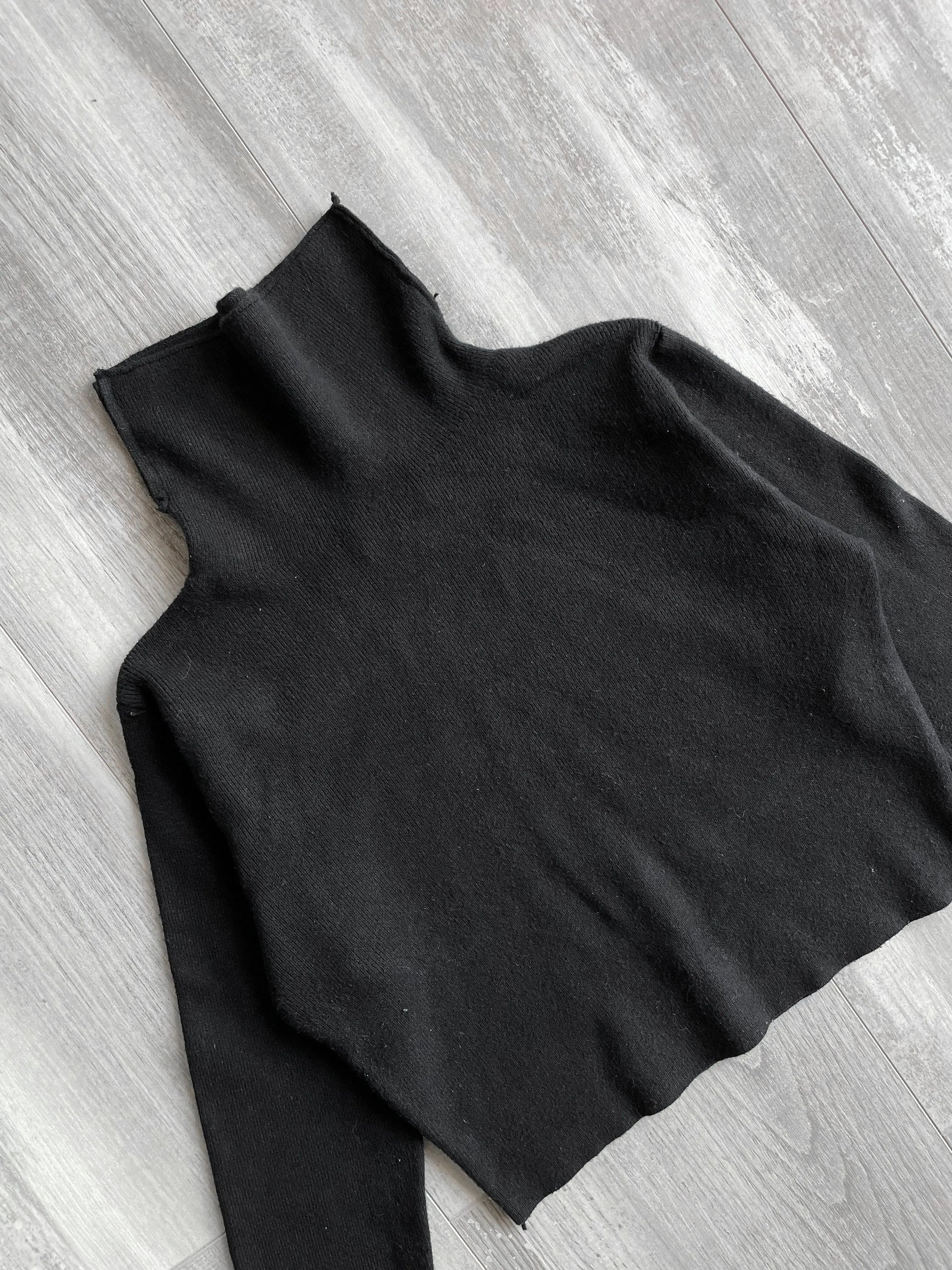 Style State Black Long Sleeve Crop Top - M sullivansvintage