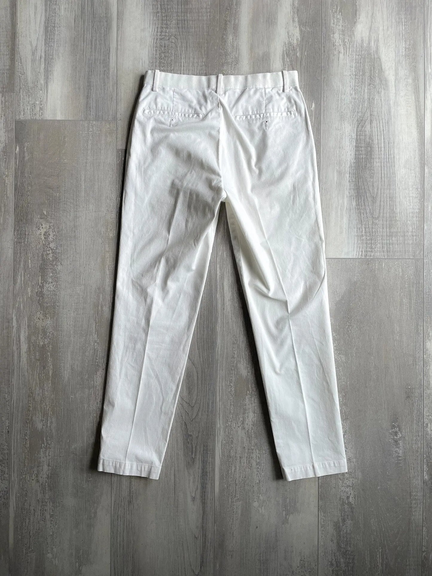 Uniqlo White Smart Ankle Pants sullivansvintage